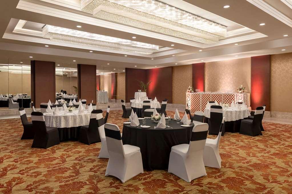 Hotel Ramada By Wyndham New Delhi Pitampura Facilités photo