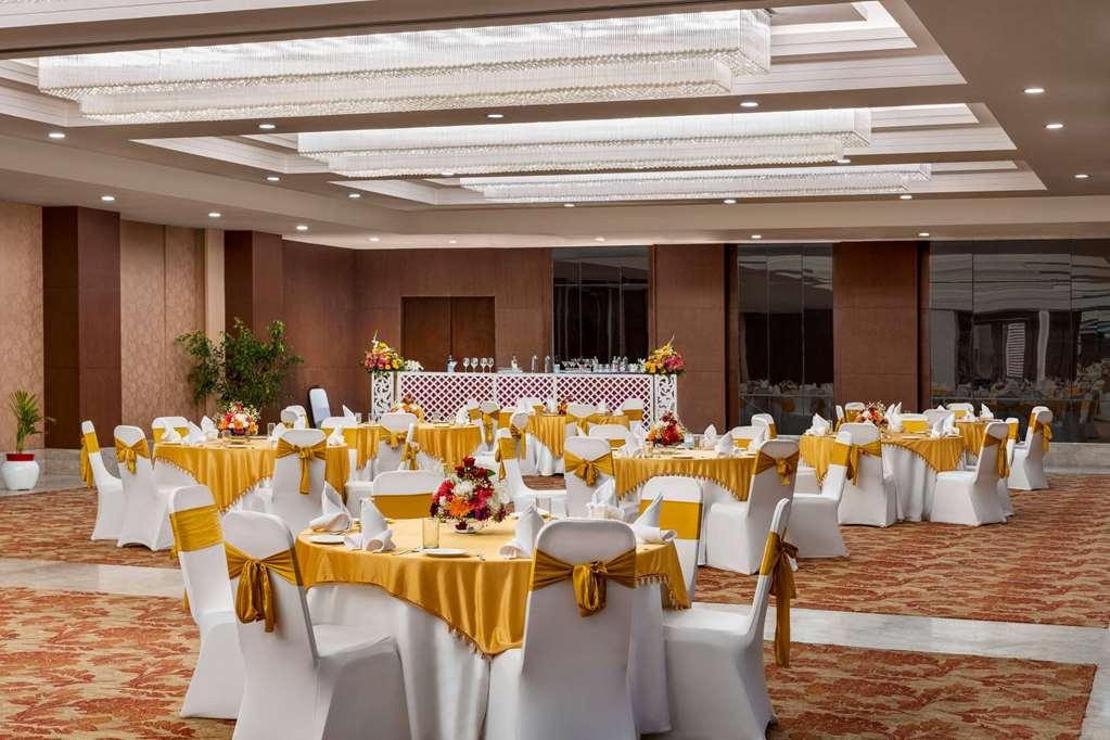 Hotel Ramada By Wyndham New Delhi Pitampura Facilités photo